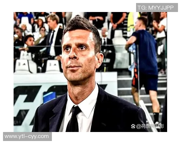 穆勒的足球风格源于哪位传奇球星的影响与启发